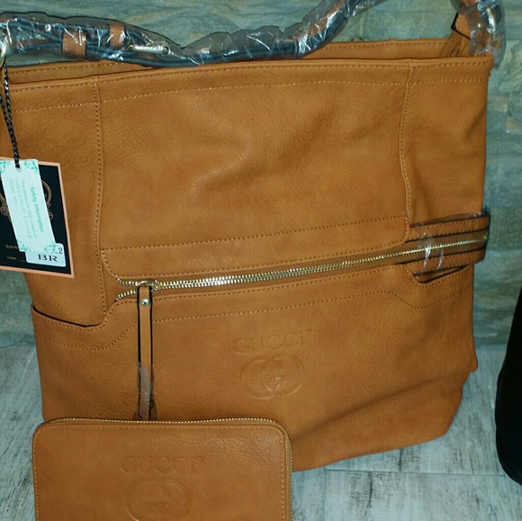 Purses - Picture 4 of 5